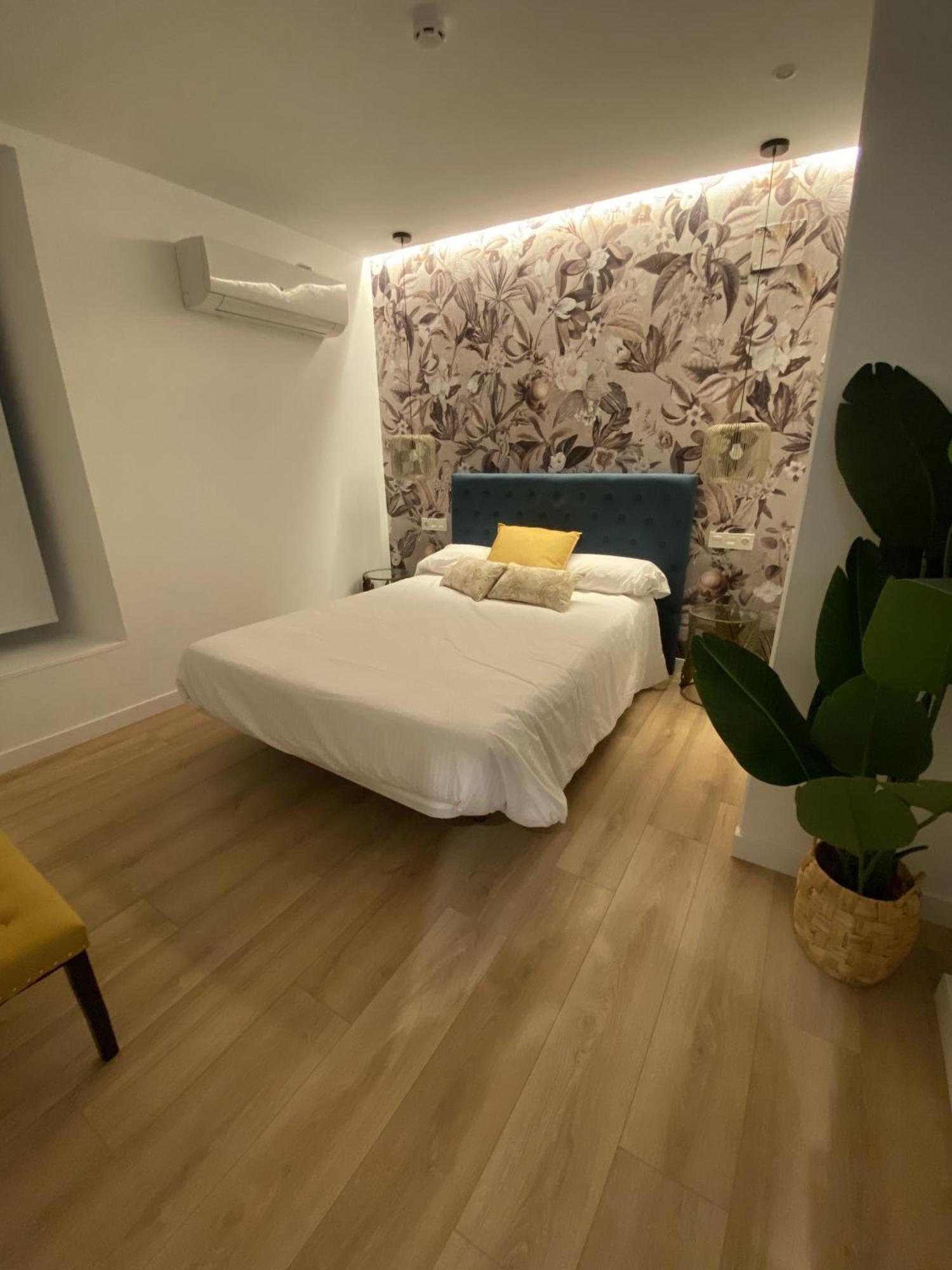 Apartamentos Penalara Segovia Esterno foto