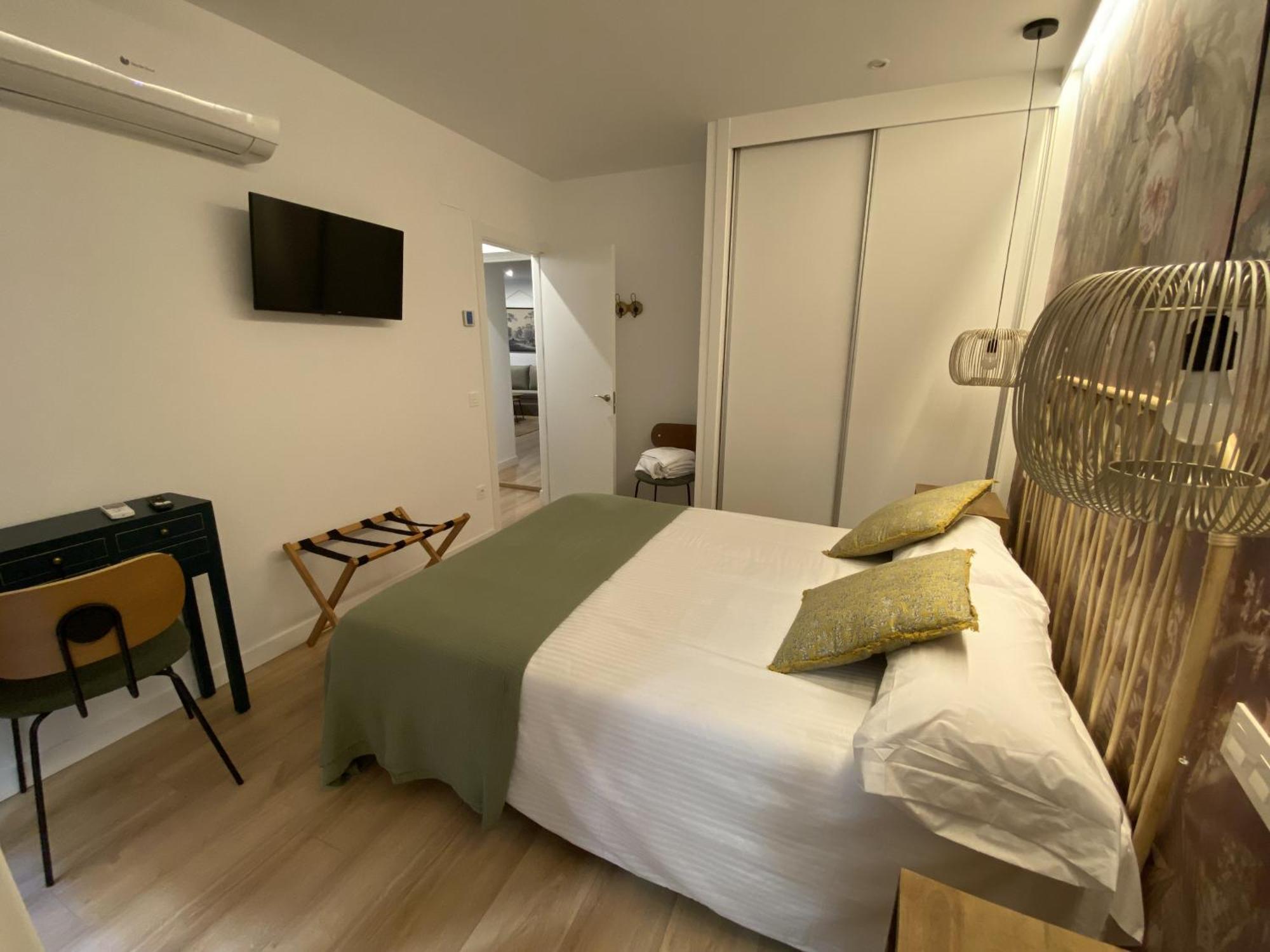 Apartamentos Penalara Segovia Esterno foto